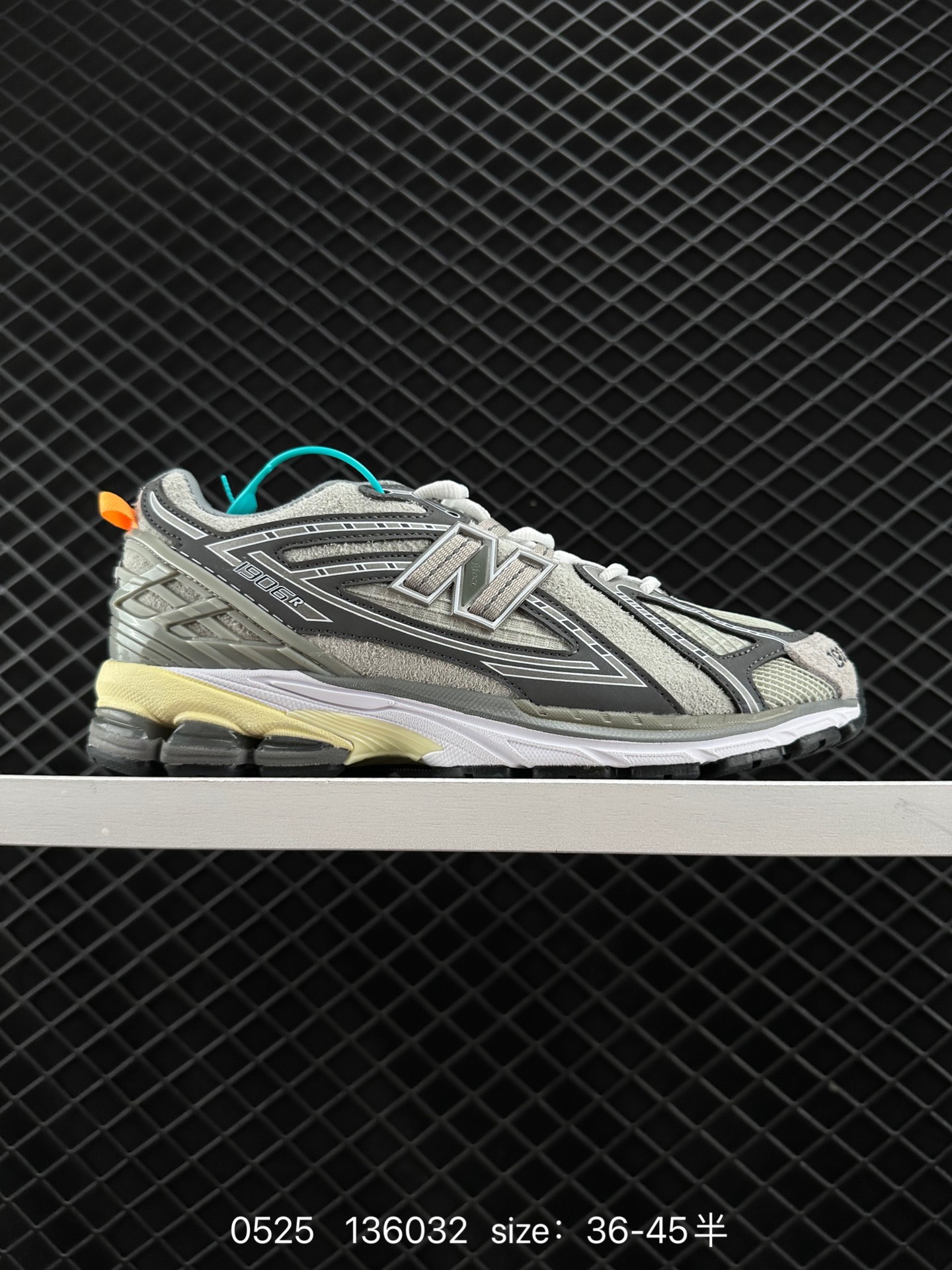 New Balance M1906R New Balance M1906R